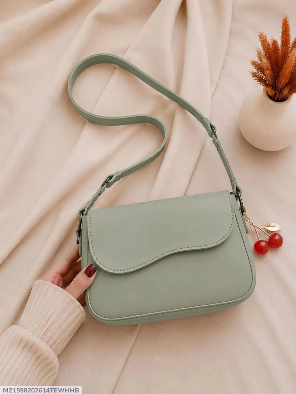 Noir Shoulder Bag
